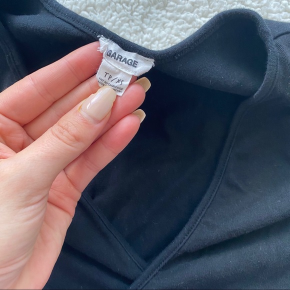 Garage tie crop top - Picture 2 of 2